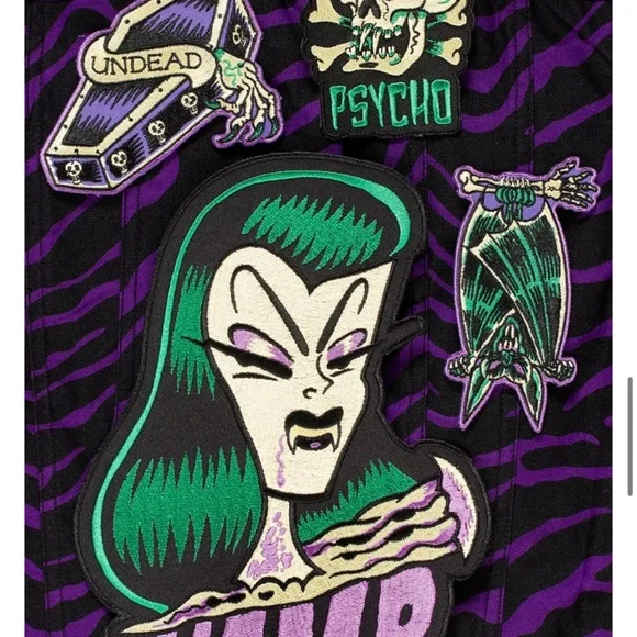 ISO sourpuss clothing items - Picture 3 of 5